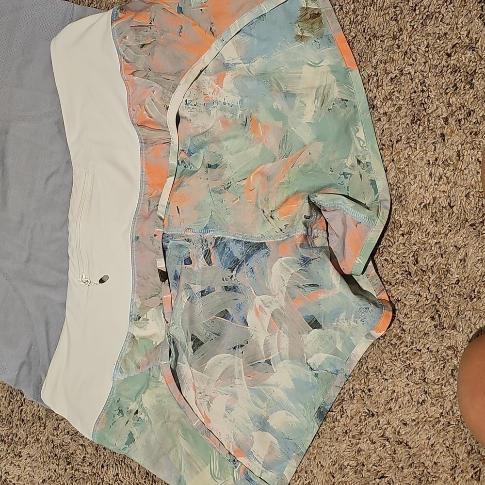 Lululemon - Picture 5 of 6